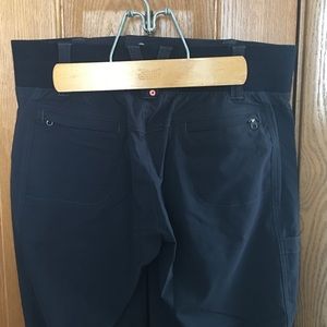 Title Nine Clamber Capri size 4